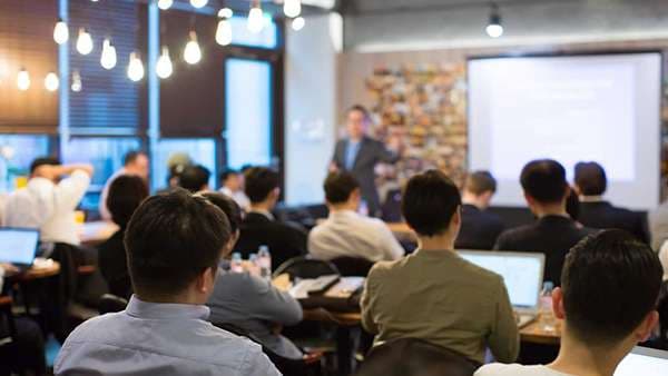 How do you make executive MBA leadership learning experiential?. Photograph from a Mission Performance programme