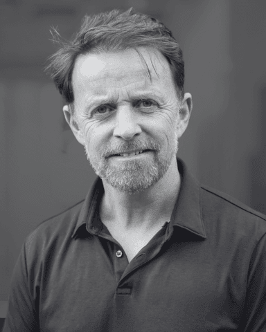 Portrait photo of Chris McLeod - Founding Director of Mission Performance
