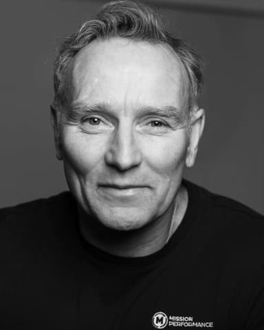 Portrait photo of Rob Lewis - Founding Director of Mission Performance